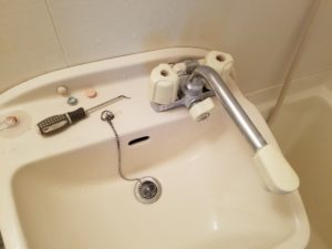 浴室蛇口水漏れ